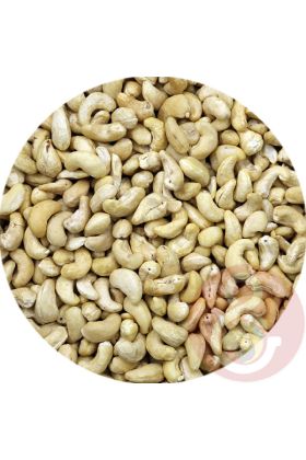 Deze rauwe cashewnoten van biologische afkomst zijn van nature rijk aan onverzadigde vetten, eiwitten, mineralen en vitaminen.