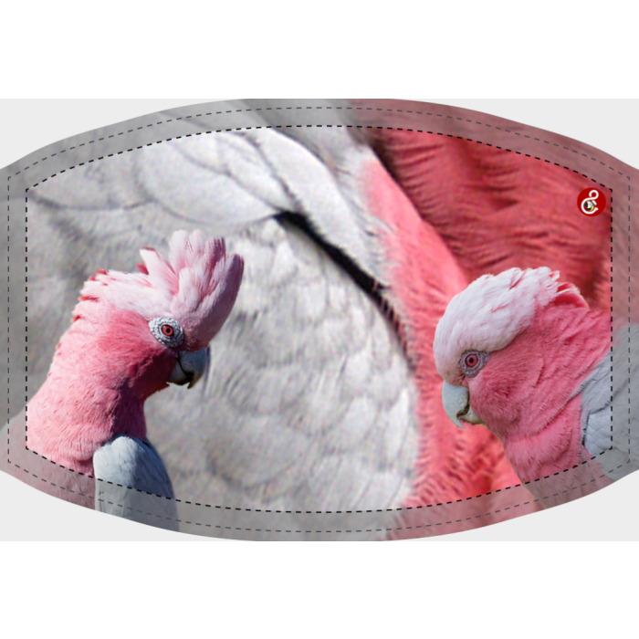 Deze niet-medische mondkapjes met Rose Kaketoe design zijn herbruikbaar, wasbaar op 60 graden celcius en zijn vervaardigd van een polyester stof waardoor ze niet nat worden van vochtige adem.